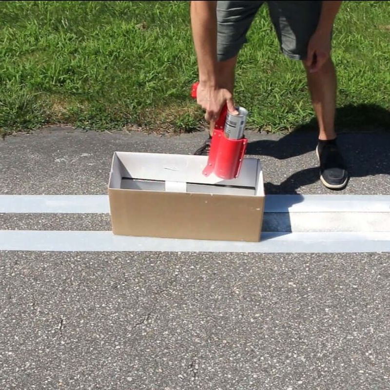 Sjablong med Parkeringsstripe 290 cm + 2 stk merkespray